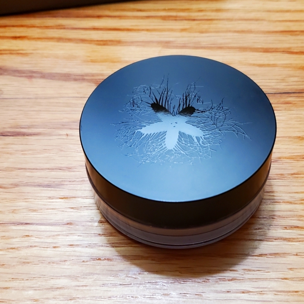 Rouge Bunny Rouge Finishing Powder Diaphanous